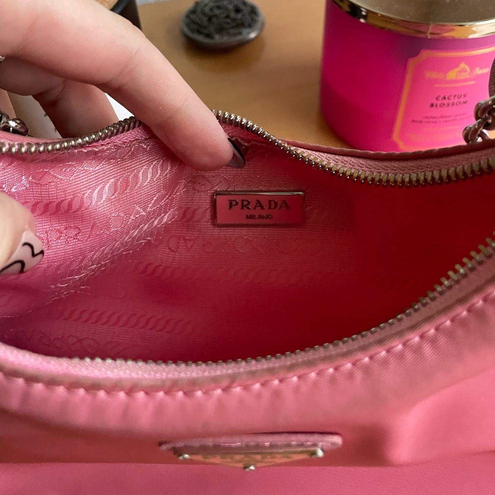 Cute pink bag.